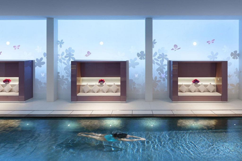32 spa swimming pool sm