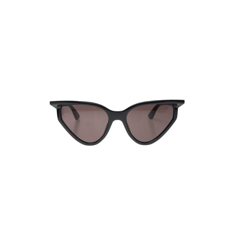 Sunglasses with logo