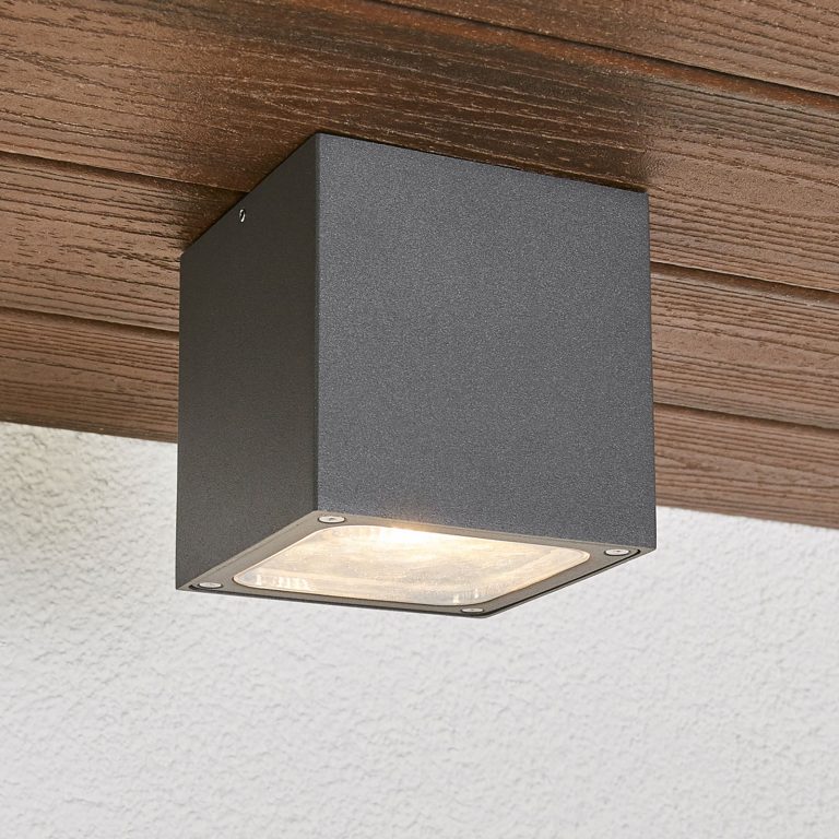 Tanea - terningformet LED-taklampe, IP54